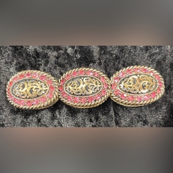 Pretty Pink Crystals in Oval Silver Medallions & Black Accents Stretch Bracelet - Picture 4 of 7